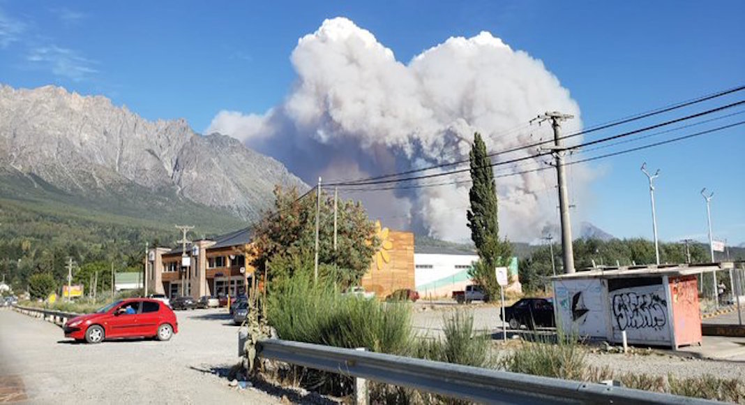 Incendio en la Comarca Andina